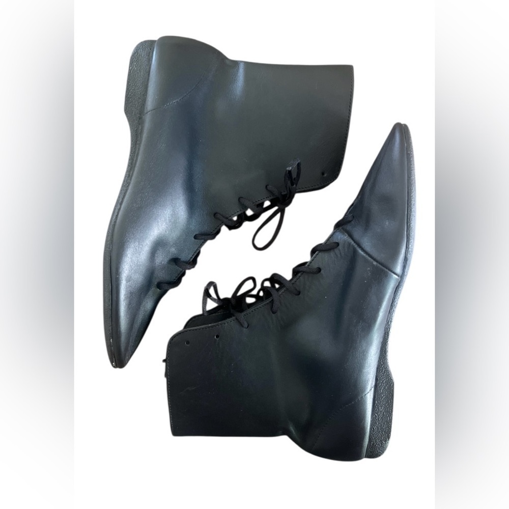 NWOT- Women's Black soft, leather Lace Up Boots